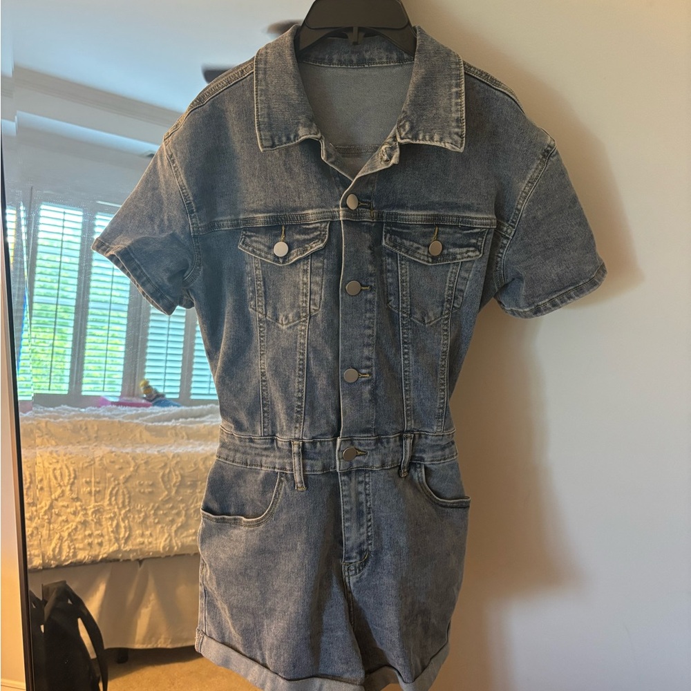 Amazon Basics Blue Short Sleeve Romper